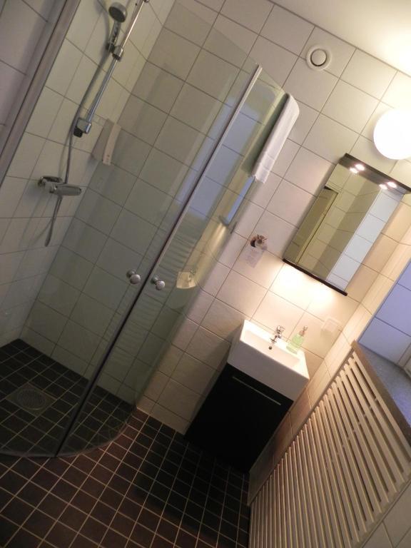 Hotell Tinget Sala Pokoj fotografie